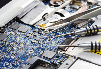 電子技術專業與軟件服務外包的融合與發展